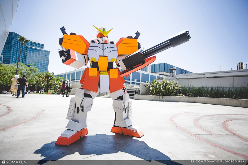 Illustration for article titled Superb Metroid Cosplay Makes Me Roll Into A Ball